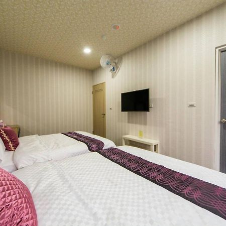 Shinjuku Luodong Quarto foto